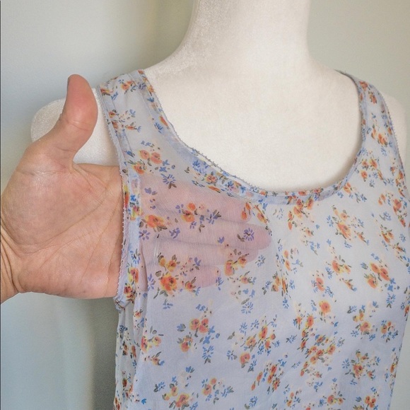 Sheer Floral Tank - Picture 5 of 6